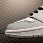 Air-Jordan-1-Gris-Blanc-1.jpg