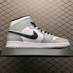 Air-Jordan-1-Gris-Blanc-1.jpg