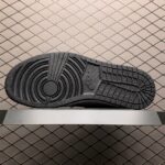 Air-Jordan-1-Low-Light-Smoke-Grey-01.jpg
