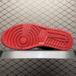 Air-Jordan-1-Low-Bred-Toe-1.jpg