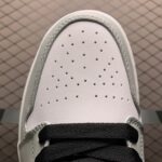 Air-Jordan-1-Low-Light-Smoke-Grey-01.jpg