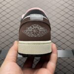 Air-Jordan-1-Low-Mocha-1.jpg