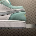 Air-Jordan-1-Low-SE-New-Emerald-W-1.jpg