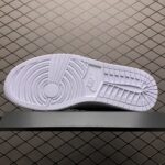 Air-Jordan-1-Low-White-Metallic-Gold-01-1.jpg
