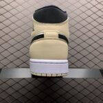 Air-Jordan-1-MID-Barely-Orange-01.jpg