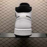 Air-Jordan-1-MID-Blanc-Noir-1.jpg