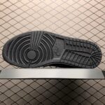 Air-Jordan-1-MID-Blanc-Noir-1.jpg