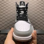 Air-Jordan-1-Gris-Blanc-1.jpg