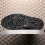 Air-Jordan-1-MID-Signal-Blue-1.jpg