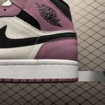 Air-Jordan-1-Mid-SE-Light-Mulberry-W-1.jpg