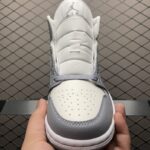 Air-Jordan-1-MidStealth-W-1.jpg