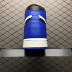 Air-Jordan-1-Retro-High-Bleu-Noir-1.jpg