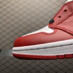Air-Jordan-1-Retro-High-Chicago-2015.jpg