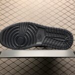 Air-Jordan-1-Retro-High-OG-Black-Satin-1.jpg
