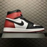 Air-Jordan-1-Retro-High-OG-Noir-Blanc-1.jpg