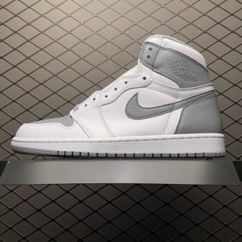 Air Jordan 1 Retro High OG Stealth