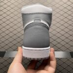 Air-Jordan-1-Retro-High-OG-Stealth-1.jpg