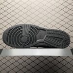 Dunk-Low-Retro-White-Black-Panda-2021.jpg