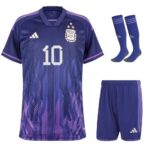 MAILLOT-ARGENTINE-3-ETOILES-MESSI-ENFANT-EXTERIEUR-2022-23-1.jpg