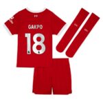 MAILLOT-ENFANT-LIVERPOOL-DOMICILE-2023-2024-GAKPO-1.jpg
