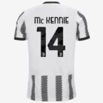 MAILLOT-JUVENTUS-DOMICILE-2022-2023-MC-KENNIE-1.jpg