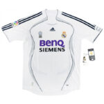 MAILLOT-RETRO-VINTAGE-REAL-MADRID-2006-2007-RAUL-1.jpg