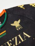 MAILLOT-VENEZIA-FC-DOMICILE-2021-2022-1.jpg