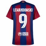 Maillot-Barca-2023-2024-Domicile-Lewandowski-1-1.jpg