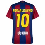 Maillot-Barca-2023-2024-Legend-Edition-Ronaldinho-2.jpg