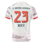 Maillot-Bayern-Munich-Exterieur-2025-2026-Boey-1.jpg