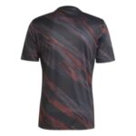 Maillot-Bayern-Munich-Pre-Match-2025-2026-1.jpg