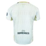 Maillot-Cagliari-Domicile-2024-2025.jpg