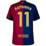 Maillot-Enfant-Barca-Domicile-2024-2025-Raphinha-New-Sponsor.jpg