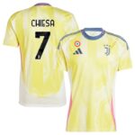 Maillot-Juventus-Exterieur-2024-2025-Chiesa.jpg