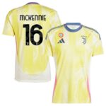 Maillot-Juventus-Exterieur-2024-2025-McKennie.jpg