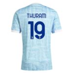 Maillot-Kit-Enfant-Juventus-Exterieur-2025-2026-Thuram.jpg