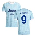 Maillot-Juventus-Exterieur-2025-2026-Vlahovic-1-1.jpg