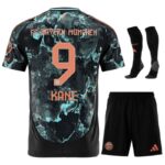 Maillot-Kit-Enfant-Bayern-Munich-Exterieur-2024-2025-Kane.jpg