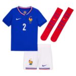Maillot-Kit-Enfant-Equipe-De-France-Euro-2024-Pavard-1.jpg
