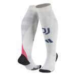 Maillot-Kit-Enfant-Juventus-Exterieur-2024-2025-Vlahovic.jpg