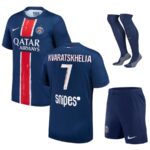 Maillot-Kit-Enfant-PSG-Domicile-2024-2025-Kvaratskhelia-1-Etoile-1.jpg