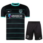 Maillot-Kit-Enfant-Portsmouth-Exterieur-2024-2025.jpg