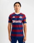 Maillot-Newcastle-Exterieur-2024-2025.jpg