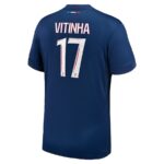 Maillot-Kit-Enfant-PSG-Domicile-2024-2025-Vitinha.jpg