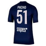 Maillot-PSG-Domicile-2025-2026-Pacho-1.jpg
