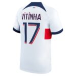 Maillot-PSG-Exterieur-2023-2024-Vitinha-1.jpg