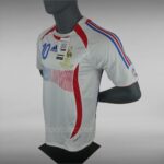 Maillot-Retro-Vintage-Equipe-de-France-ZIDANE-2006-1-1.jpg