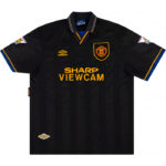 Maillot-Retro-Vintage-Manchester-United-Away-1993-95-Cantona-1.jpg