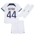 Maillot-kit-Enfant-PSG-Exterieur-2023-2024-Ekitike-1.jpg