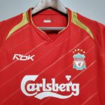 Maillot-retro-vintage-Liverpool-Domicile-2005-2006-1.jpg
